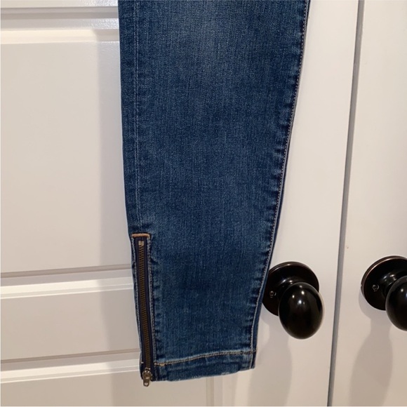 Joie Park Skinny D Jeans in Cruise Wash 
Size 27 - Picture 5 of 7